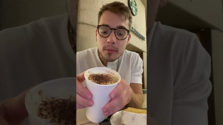 Starbucks in France #Starbucks #Shorts